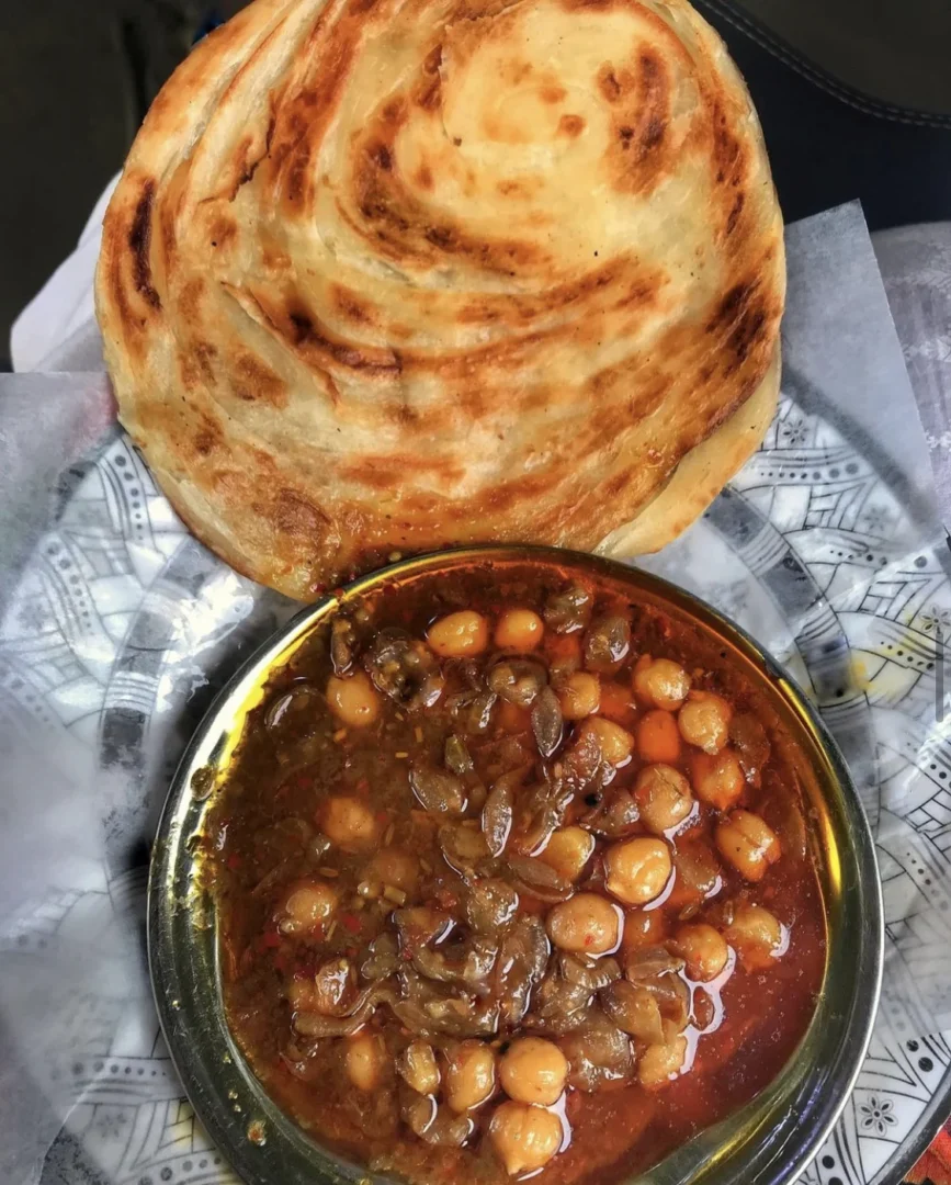 Cholay, Lacchay Dar Paratha by Quetta Alamgir Hotel