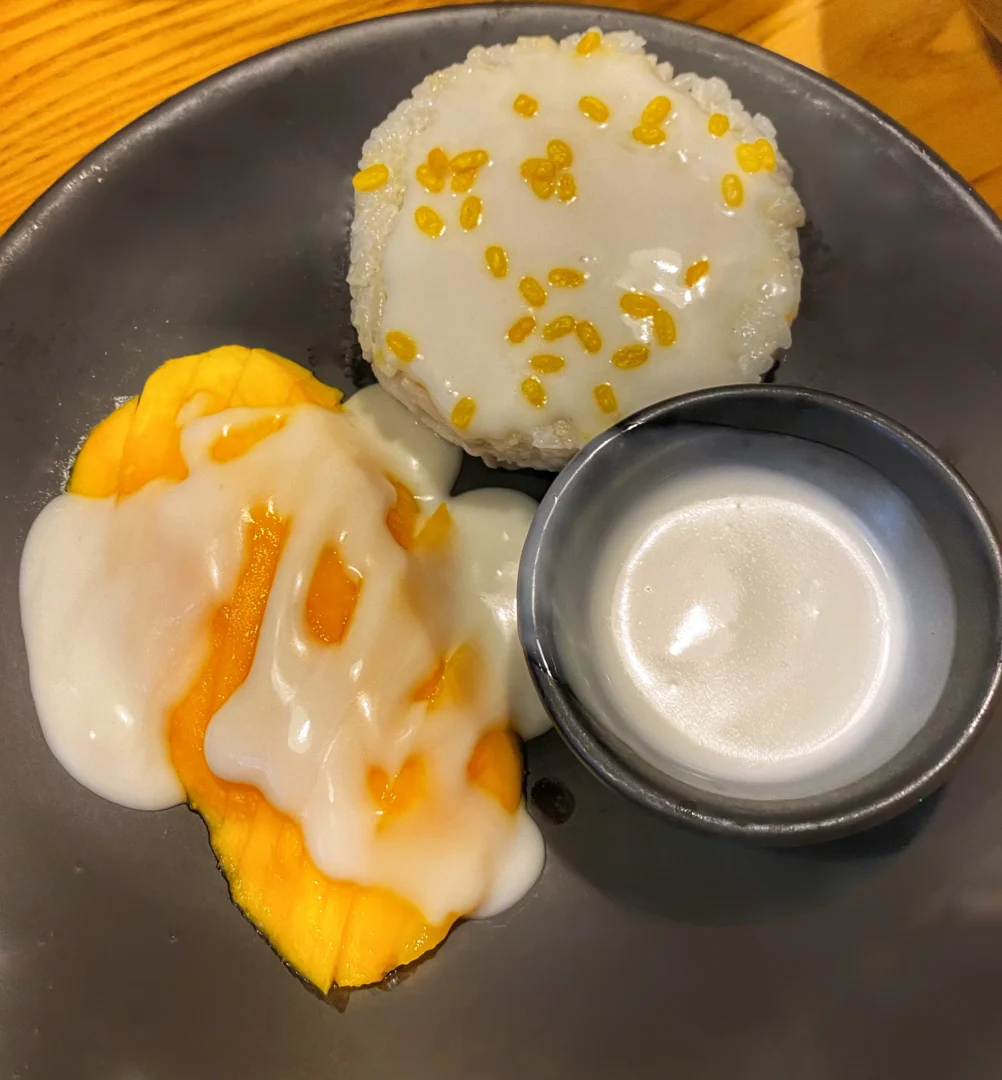 Chop Chop Wok's Mango With Sticky Rice